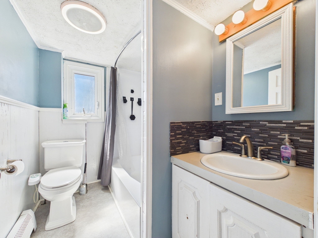 1193 New Boston Road Fall River, MA 02720 - Photo 20 of 31