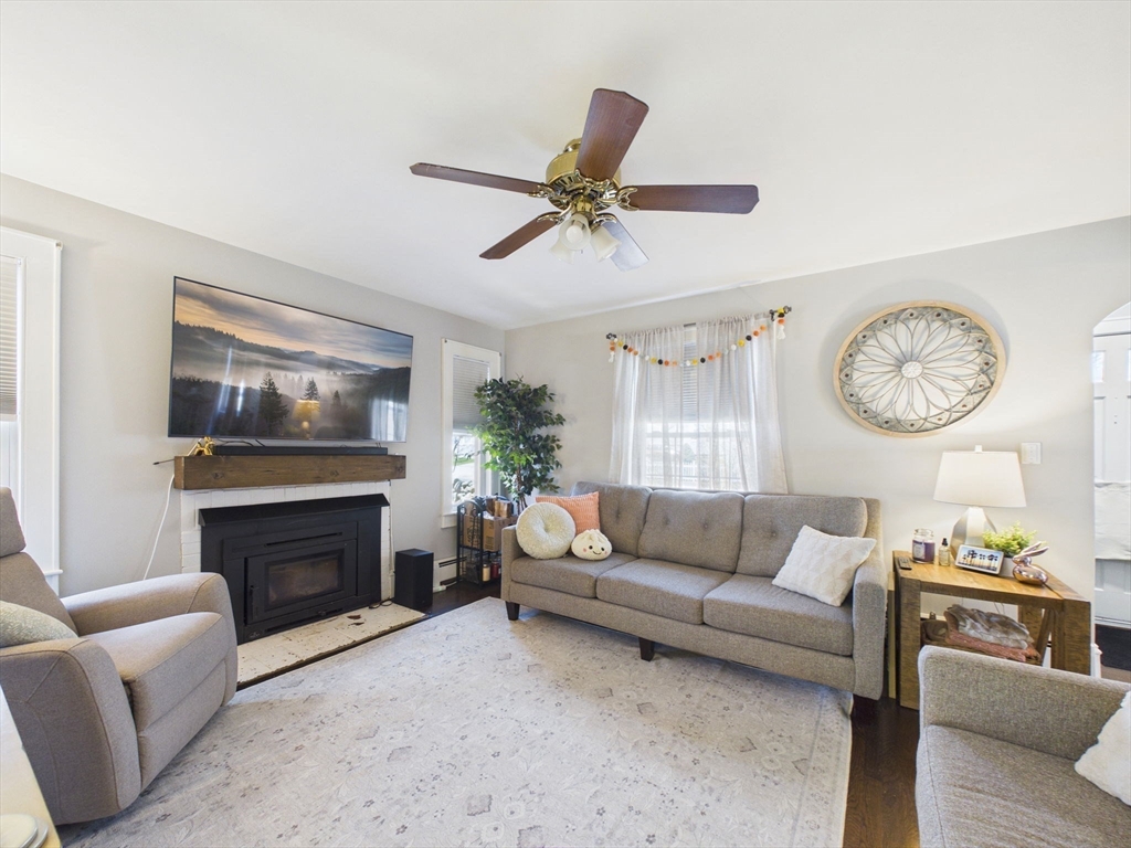 1193 New Boston Road Fall River, MA 02720 - Photo 2 of 31