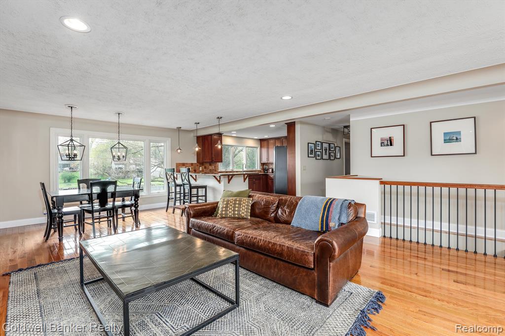 9070 Sashabaw Road Clarkston, MI 48348 - Photo 7 of 44
