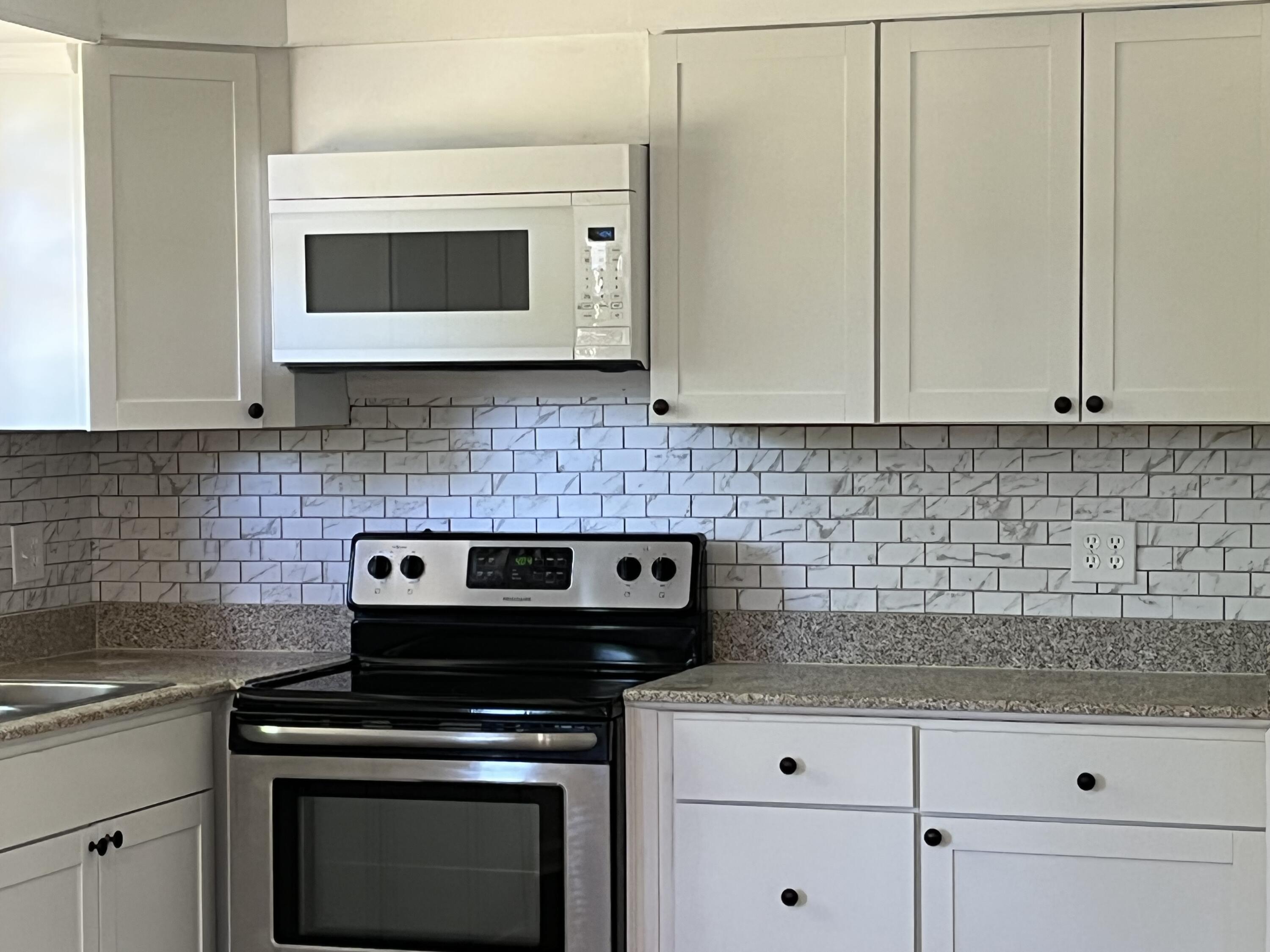 134 South Belair Road Augusta, GA 30907 - Photo 11 of 26 belair kitchen back splash
