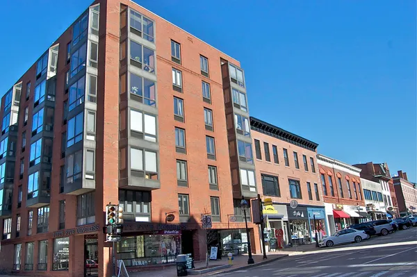$3,850 | 55 Congress Street, Unit 702, Portsmouth, NH 03801