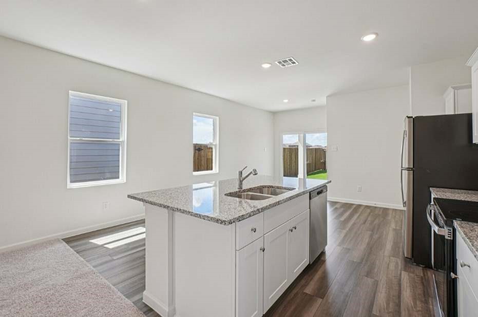 3410 Ridgeberry Gln Lane Porter, TX 77365 - Photo 3 of 12 Representative Photo