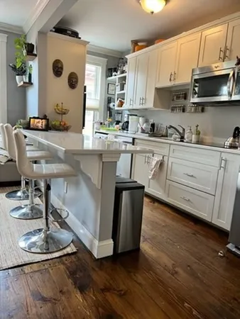 $2,650 | 4 Centre Place, Unit 3, Boston, MA 02119