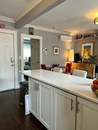 $2,650 | 4 Centre Place, Unit 3, Boston, MA 02119