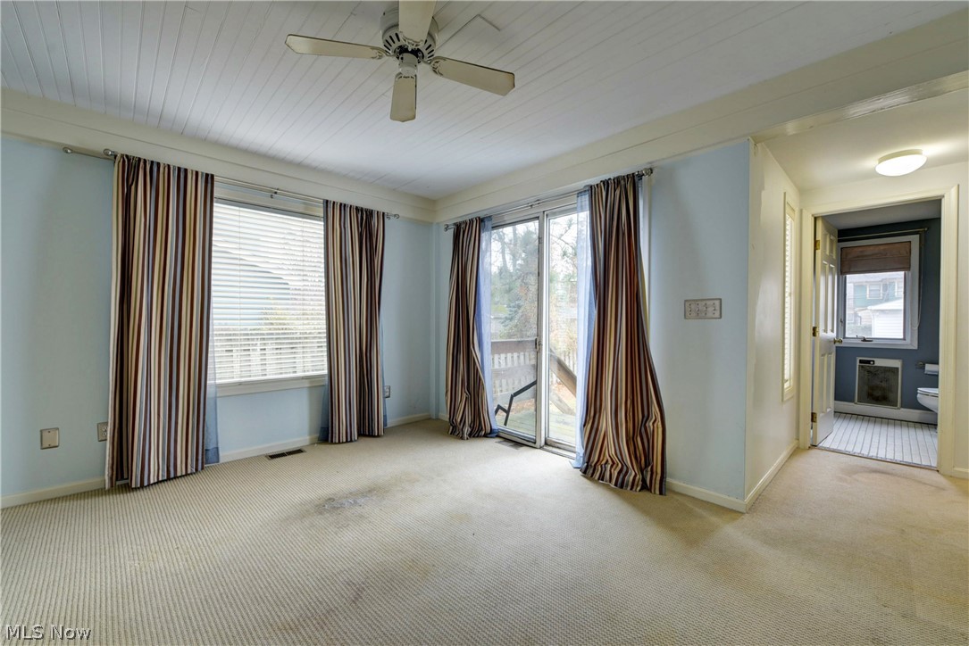 2959 Coleridge Road Cleveland, OH 44118 - Photo 16 of 35