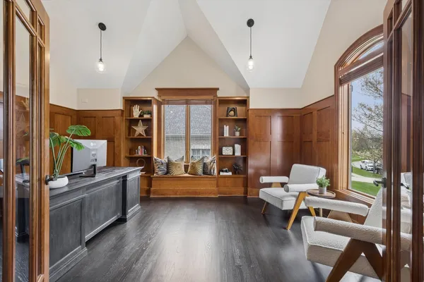 $1,250,000 | 521 River Ridge Drive, St. Charles, IL 60175