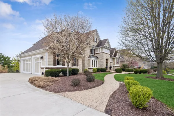 $1,250,000 | 521 River Ridge Drive, St. Charles, IL 60175