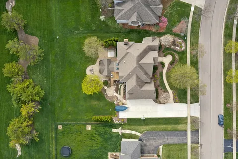 $1,250,000 | 521 River Ridge Drive, St. Charles, IL 60175