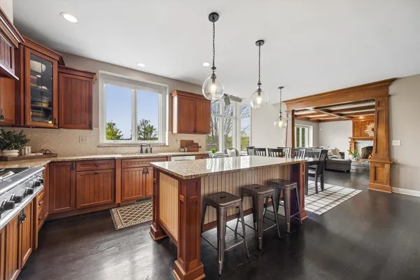 $1,250,000 | 521 River Ridge Drive, St. Charles, IL 60175