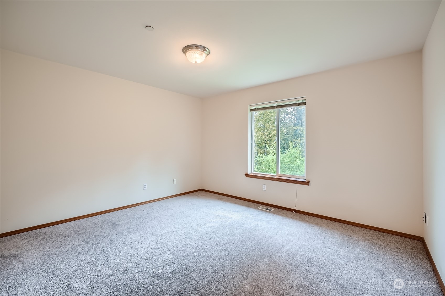 201 Lind Avenue Northwest Renton, WA 98057 - Photo 21 of 34 Gallery Image 21