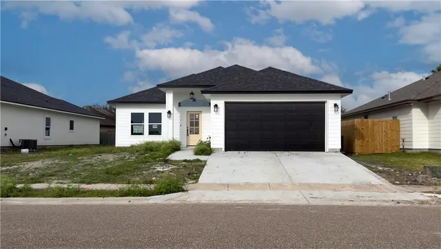$395,000 | 8121 Berenstain Drive, Corpus Christi, TX 78414