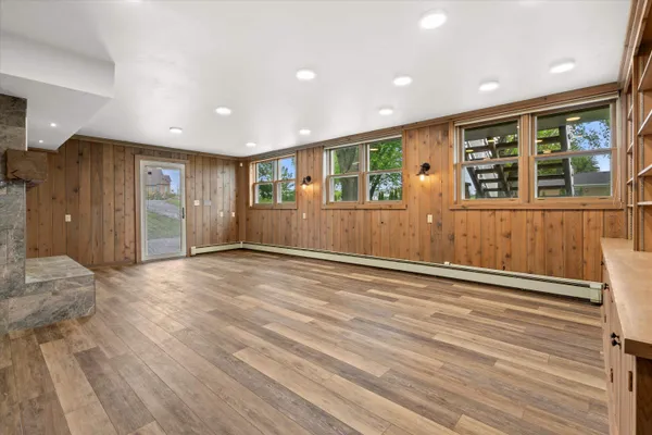 $1,360,000 | 6600 North Ballard Road, Appleton, WI 54913