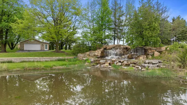 $1,360,000 | 6600 North Ballard Road, Appleton, WI 54913
