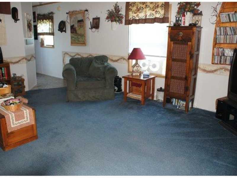 19 Goodhue Road Sidney, ME 04330 - Photo 6 of 22 Living Room.