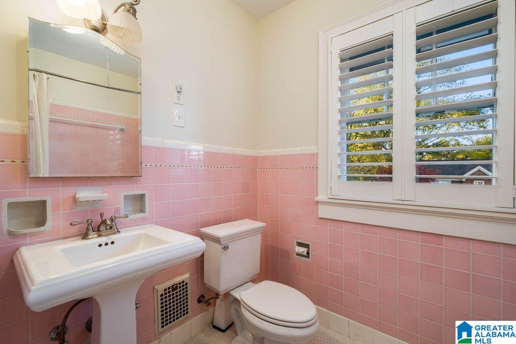 4319 Overlook Road Birmingham, AL 35222 - Photo 32 of 38