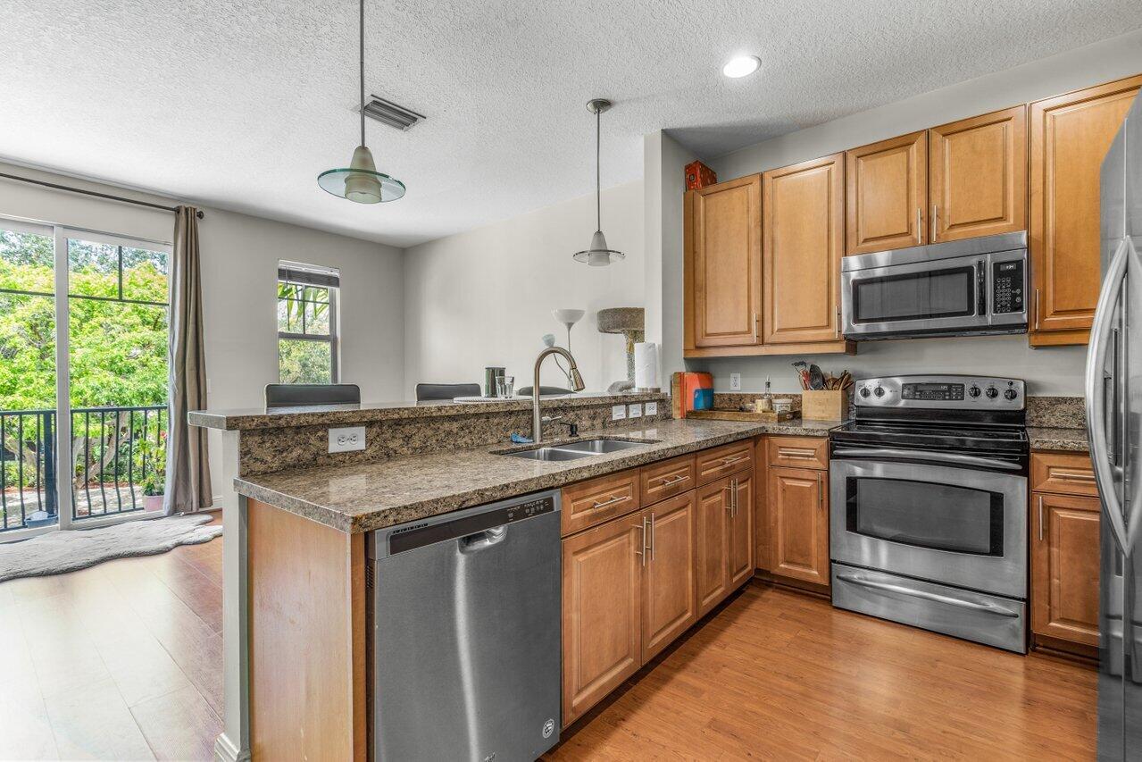 655 Northwest 38th Circle Boca Raton, FL 33431 - Photo 14 of 28 014-655Northwest38thCircle-BocaRaton-FL-