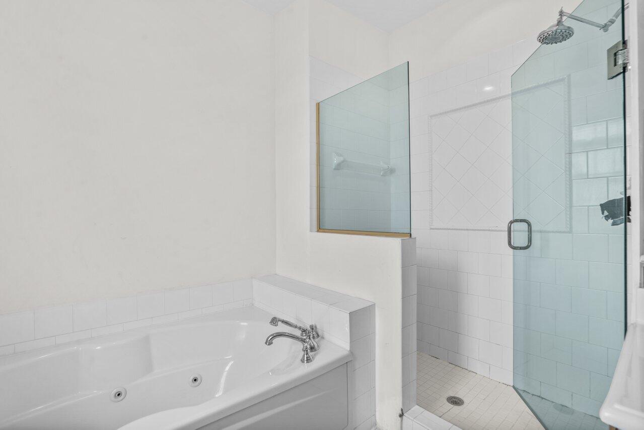 655 Northwest 38th Circle Boca Raton, FL 33431 - Photo 21 of 28 020-655Northwest38thCircle-BocaRaton-FL-