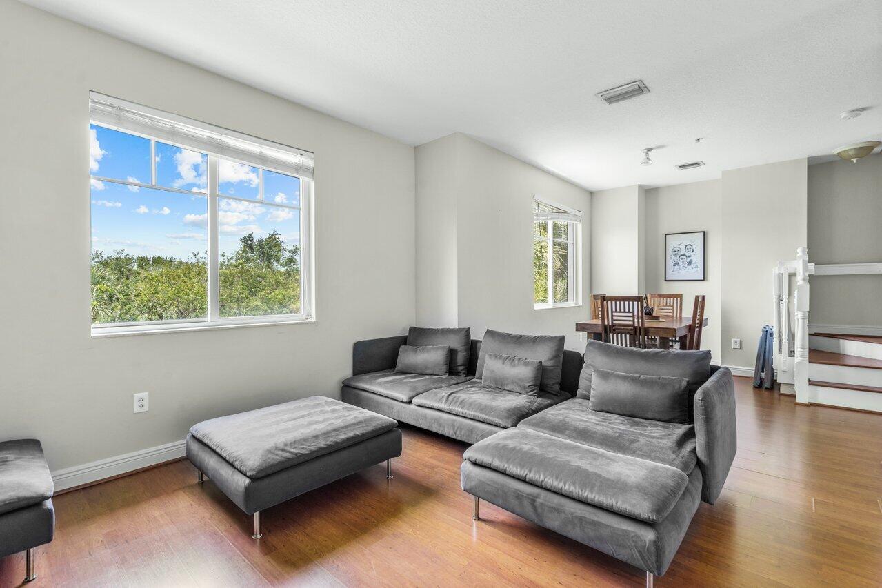 007-655Northwest38thCircle-BocaRaton-FL-