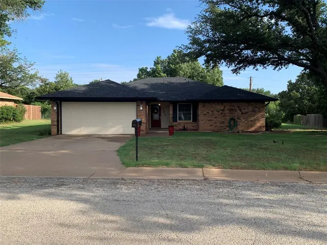 $459,900 | 103 Chaparral Drive, Graham, TX 76450