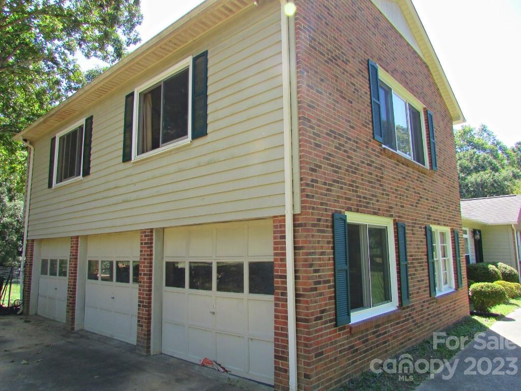 1140 Neely Store Road Rock Hill, SC 29730 - Photo 3 of 12 Gallery Image 3