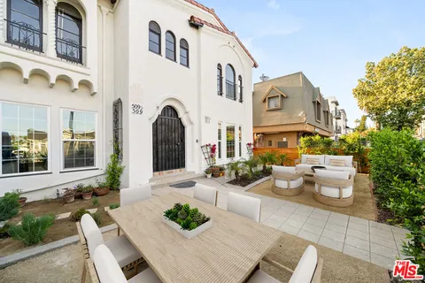 $674,000 | 511 1/2 North Hobart Boulevard, Los Angeles, CA 90004