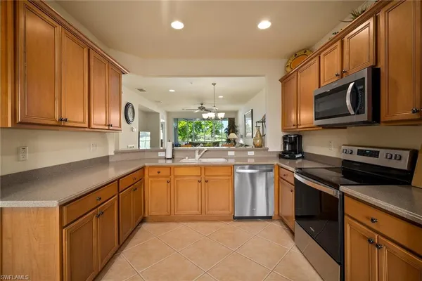 $5,500 | 9113 Michael Circle, Unit 4, Naples, FL 34113