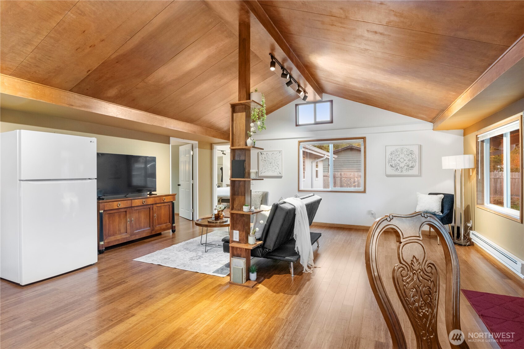 2579 Finkbonner Road Bellingham, WA 98226 - Photo 6 of 20 Gallery Image 6