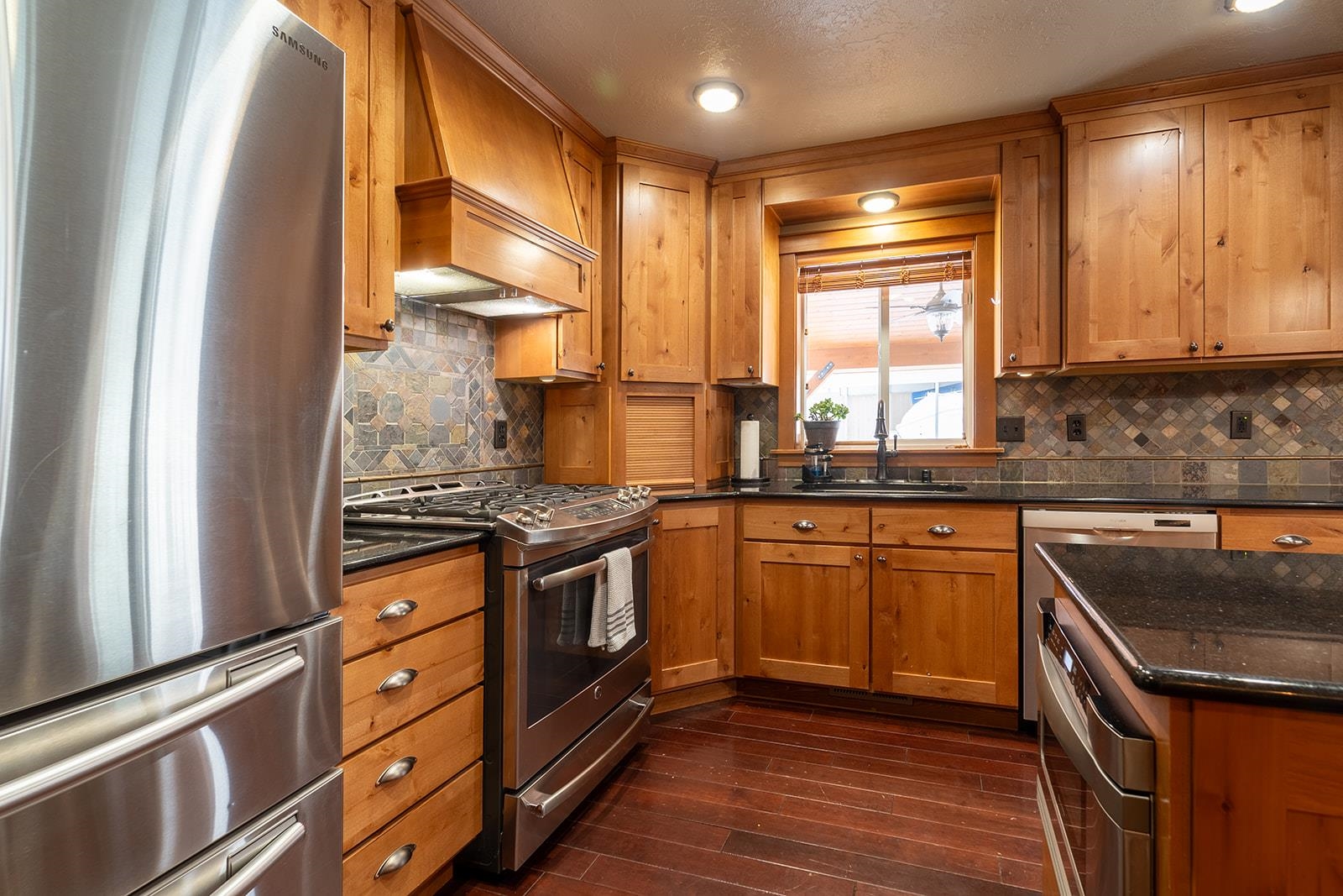 4802 North Willow Road Spokane, WA 99206 - Photo 8 of 36 Gallery Image 8