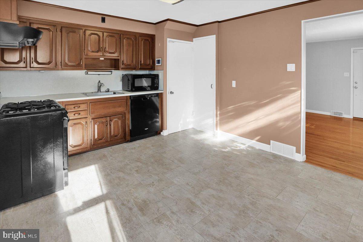 513 Harding Avenue Reading, PA 19607 - Photo 18 of 38
