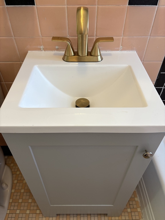93 Strathmore Road, Unit 10 Boston, MA 02135 - Photo 14 of 19