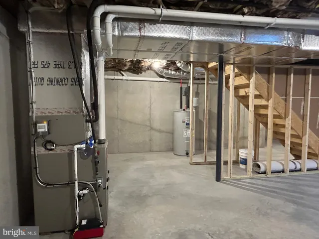 $323,575 | 121 Magnolia Drive, Middletown, PA 17057