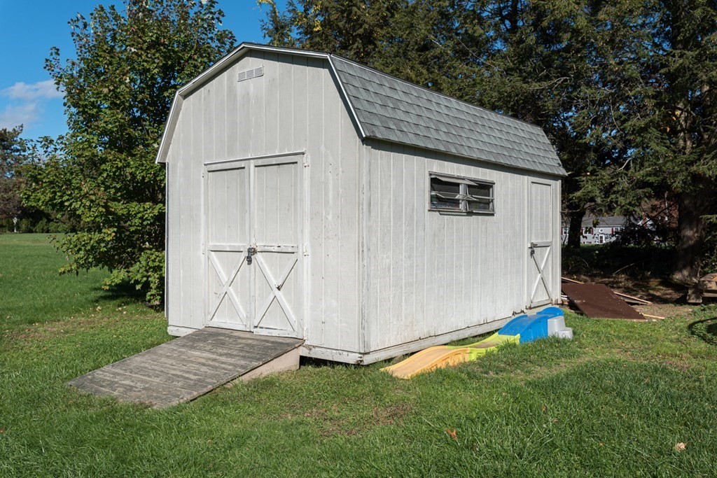 269 Charlton Road Spencer, MA 01562 - Photo 31 of 42 Gallery Image 31