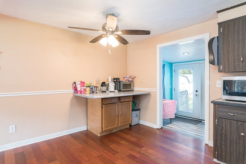 269 Charlton Road Spencer, MA 01562 - Photo 4 of 42 Gallery Image 4