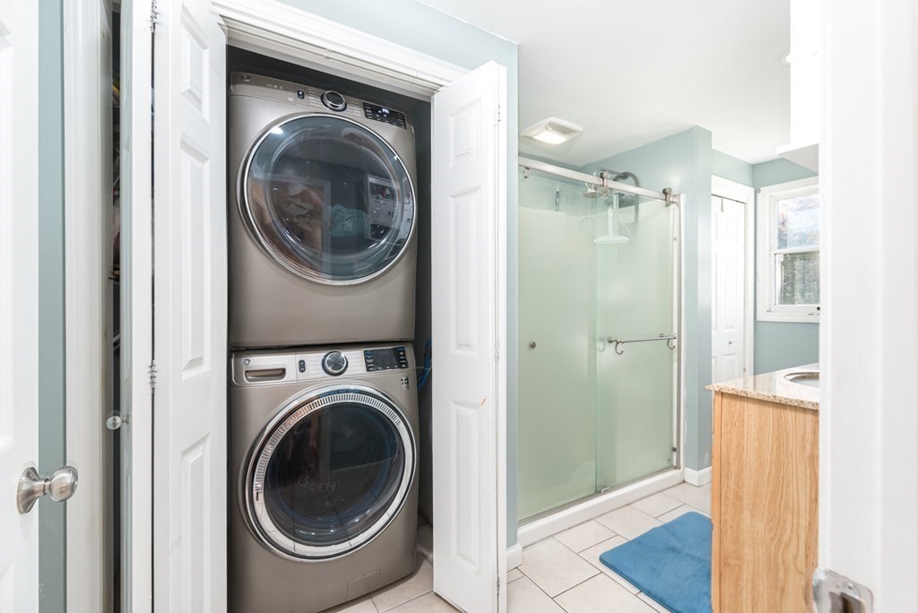 269 Charlton Road Spencer, MA 01562 - Photo 7 of 42 Gallery Image 7
