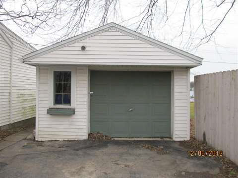 1850 South Hughes Road Brighton, MI 48114 - Photo 3 of 17 20375909-2.JPG