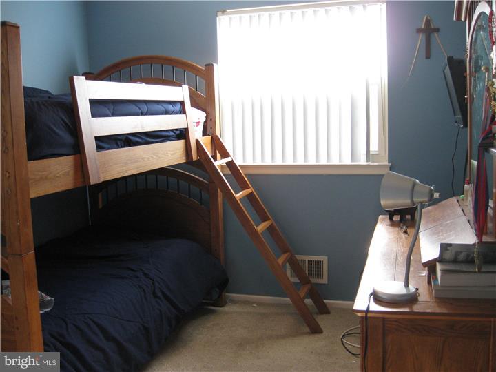 9 Glendon Road Hamilton, NJ 08610 - Photo 11 of 16 Bedroom 3