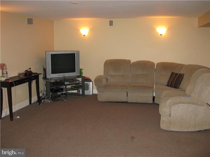 9 Glendon Road Hamilton, NJ 08610 - Photo 13 of 16 Basement - Finished