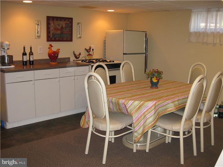 9 Glendon Road Hamilton, NJ 08610 - Photo 15 of 16 Basement - Finished