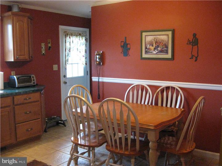 9 Glendon Road Hamilton, NJ 08610 - Photo 6 of 16 Kitchen