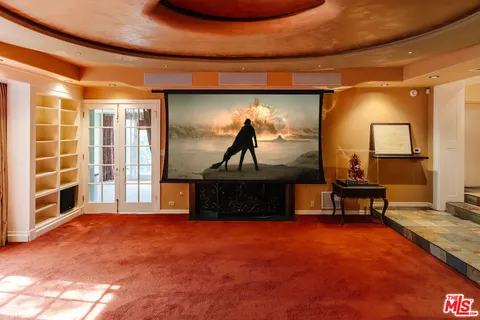 $17,800,000 | 1017 Ridgedale Drive, Beverly Hills, CA 90210