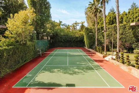 $17,800,000 | 1017 Ridgedale Drive, Beverly Hills, CA 90210