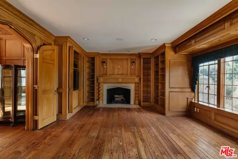 $17,800,000 | 1017 Ridgedale Drive, Beverly Hills, CA 90210