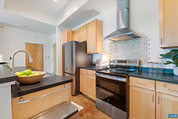 $869,000 | 202 Douglas Avenue, Unit 3D, Charlottesville, VA 22902