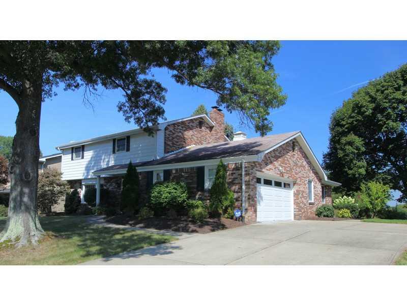 450 Herbst Manor Road Coraopolis, PA 15108 - Photo 1 of 19 Exterior Front.