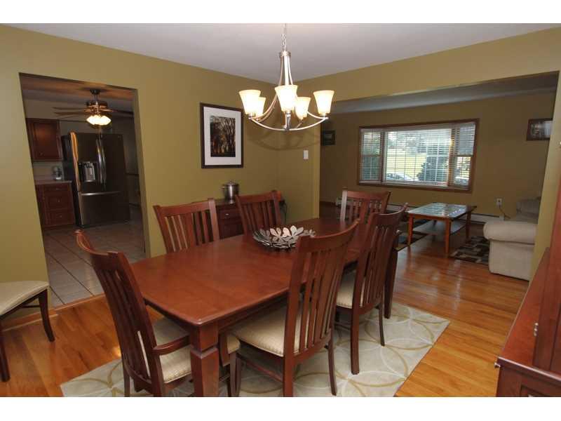 450 Herbst Manor Road Coraopolis, PA 15108 - Photo 5 of 19 Dining Room.