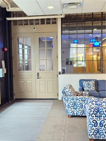 $1,700 | 2917 Main Street, Unit 202, Buffalo, NY 14214