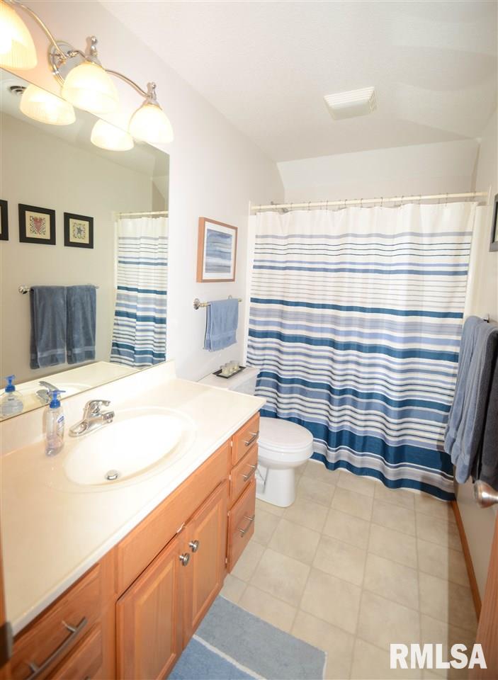 2114 Plum Tree Road Bettendorf, IA 52722 - Photo 19 of 21 Gallery Image 19