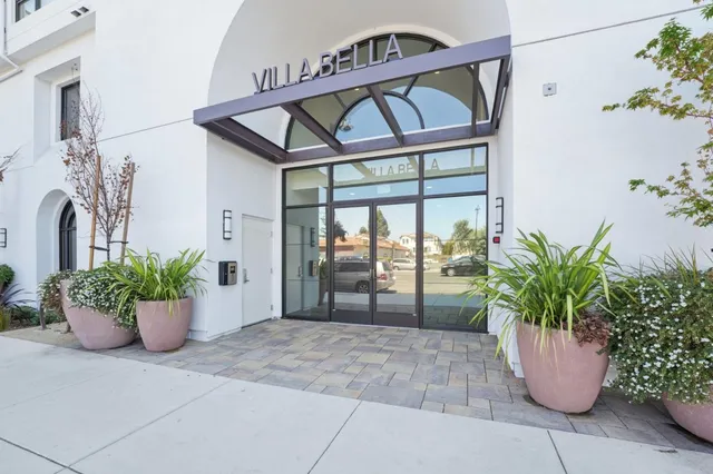 $1,298,000 | 1850 El Camino Real, Unit 210, Santa Clara, CA 95050