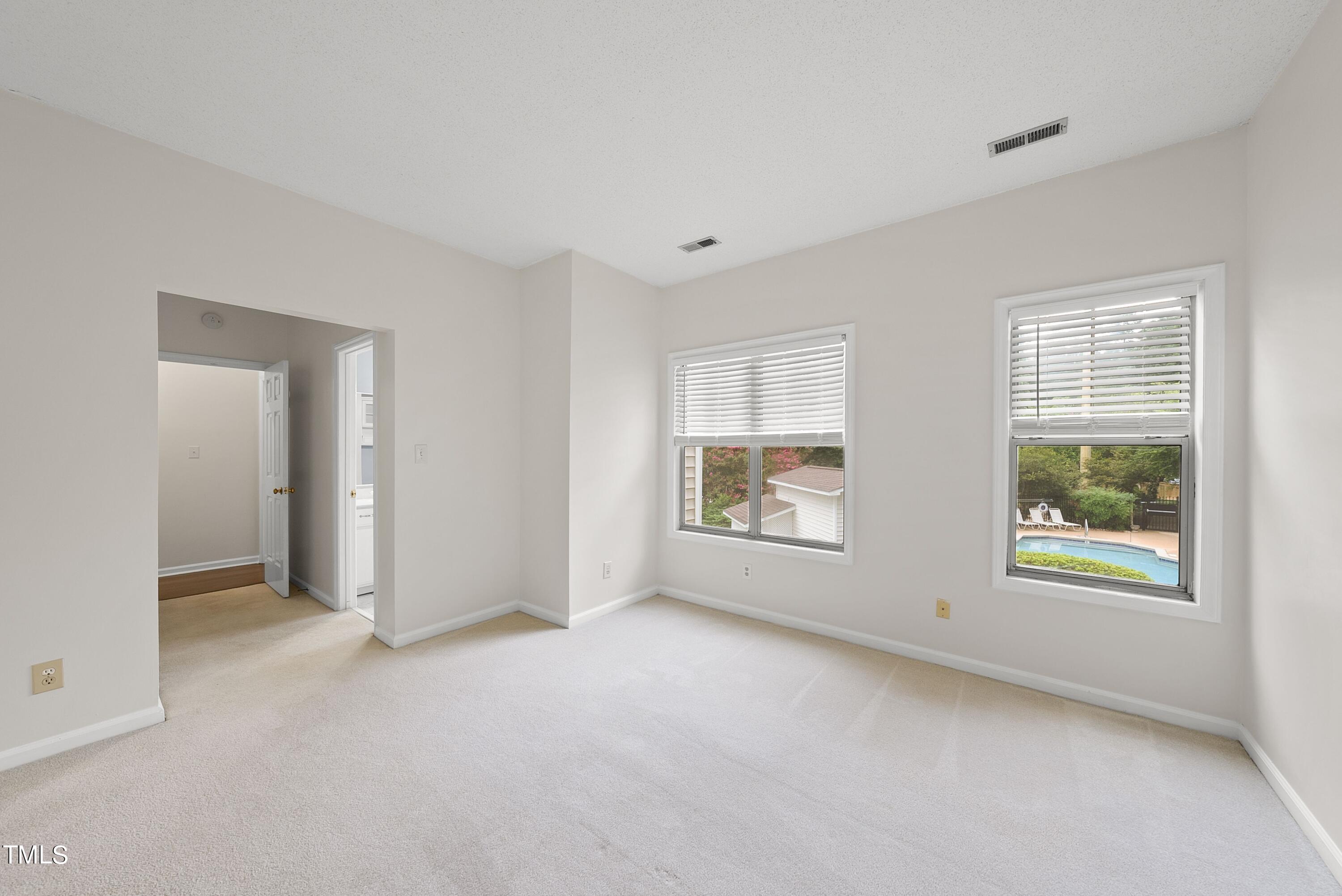 6020 Winterpointe Lane, Unit 202 Raleigh, NC 27606 - Photo 10 of 16 RHf8LBBK