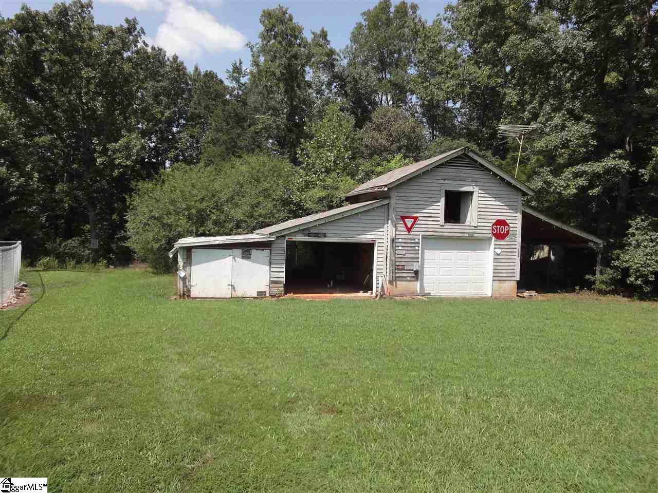 822 Rolling Meadows Road Gray Court, SC 29645 - Photo 3 of 19